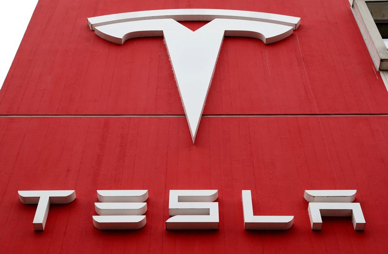 Tesla executives hold market entry talks with India investment agency -sources